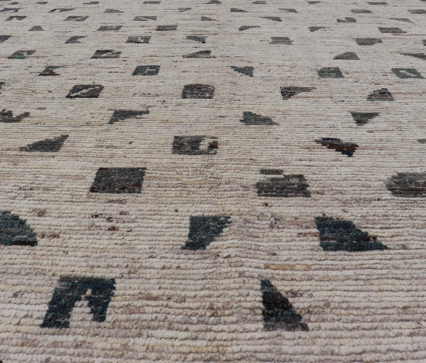 Modern rug with Minimalist Design & Moroccan Style in Neutral Off White. Design. Modern rug with Minimalist Design & Moroccan Style in Neutral Off White and various tones of Blue, Teal and gray in Geometric shapes. Keivan Woven Arts / rug SNK - 1... - Keivan Woven ArtsSNK - 1180 - 21493Rug
