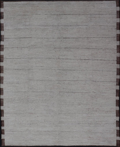 Modern Design Hand - Knotted Rug in Solid Design with White / Off White Colors, Solid Design Modern Rug for Modern Interiors. Modern Design rug with Brown Kilim. Keivan Woven Arts/ rug/ SNK - 1184, country of origin / type: Afghanistan / Modern Casual, cir... - Keivan Woven ArtsSNK - 1184 - 21499Rug