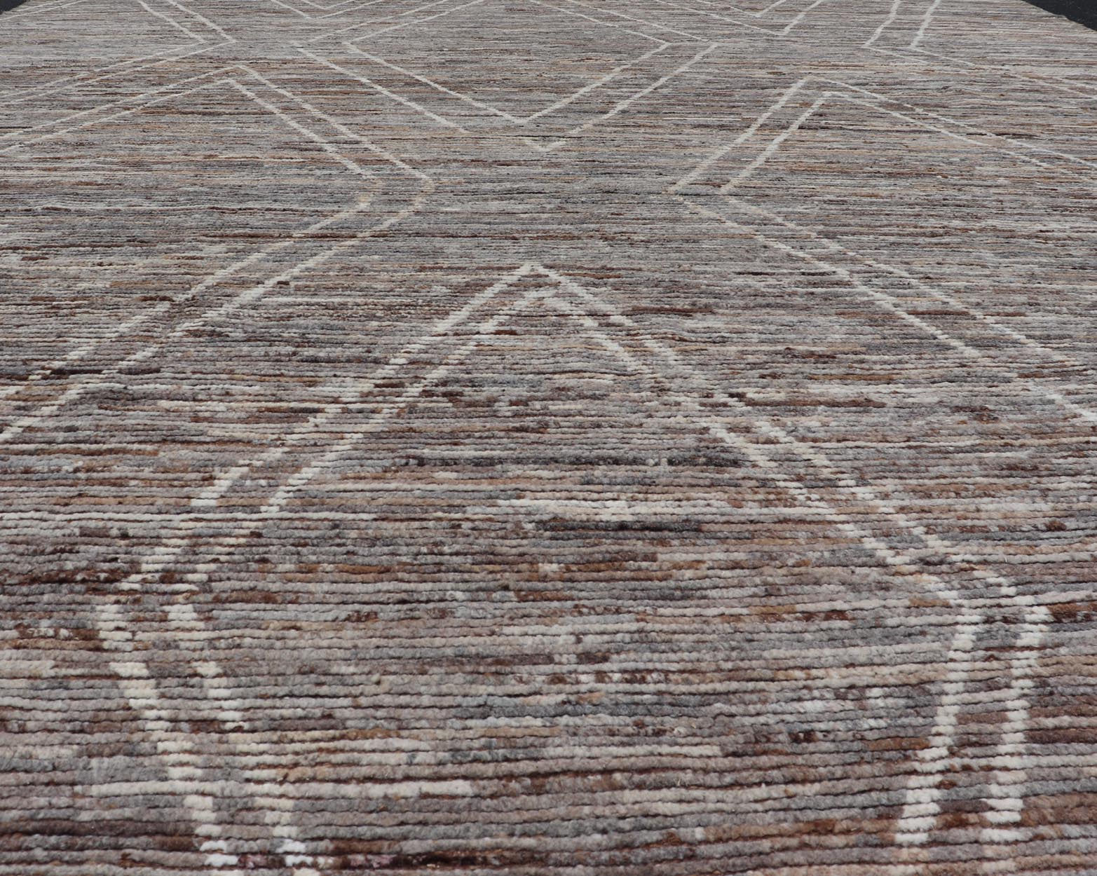 Large Moroccan Style Distressed Modern Rug in Diamond Design In Earthy Tones. Keivan Woven Arts; rug SNK - 1880, country of origin / type: Afghanistan / Modern Casual, circa early - 21th century. Measures: 10'5 x 14'0 This modern casual tribal rug h... - Keivan Woven ArtsSNK - 1880 - 24360Rug