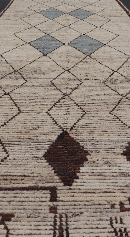 Modern Hand - Knotted Runner in Wool with Diamond Design in Neutral Tones. Keivan Woven Arts; rug SNK - 2281, country of origin / type: Afghanistan / Modern Casual, circa Early - 21th Century. Measures: 3'4 x 9'8 This modern casual tribal runner has b... - Keivan Woven ArtsSNK - 2281 - 24372Rugs