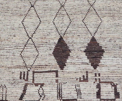 Modern Hand - Knotted Runner in Wool with Diamond Design in Neutral Tones. Keivan Woven Arts; rug SNK - 2281, country of origin / type: Afghanistan / Modern Casual, circa Early - 21th Century. Measures: 3'4 x 9'8 This modern casual tribal runner has b... - Keivan Woven ArtsSNK - 2281 - 24372Rug