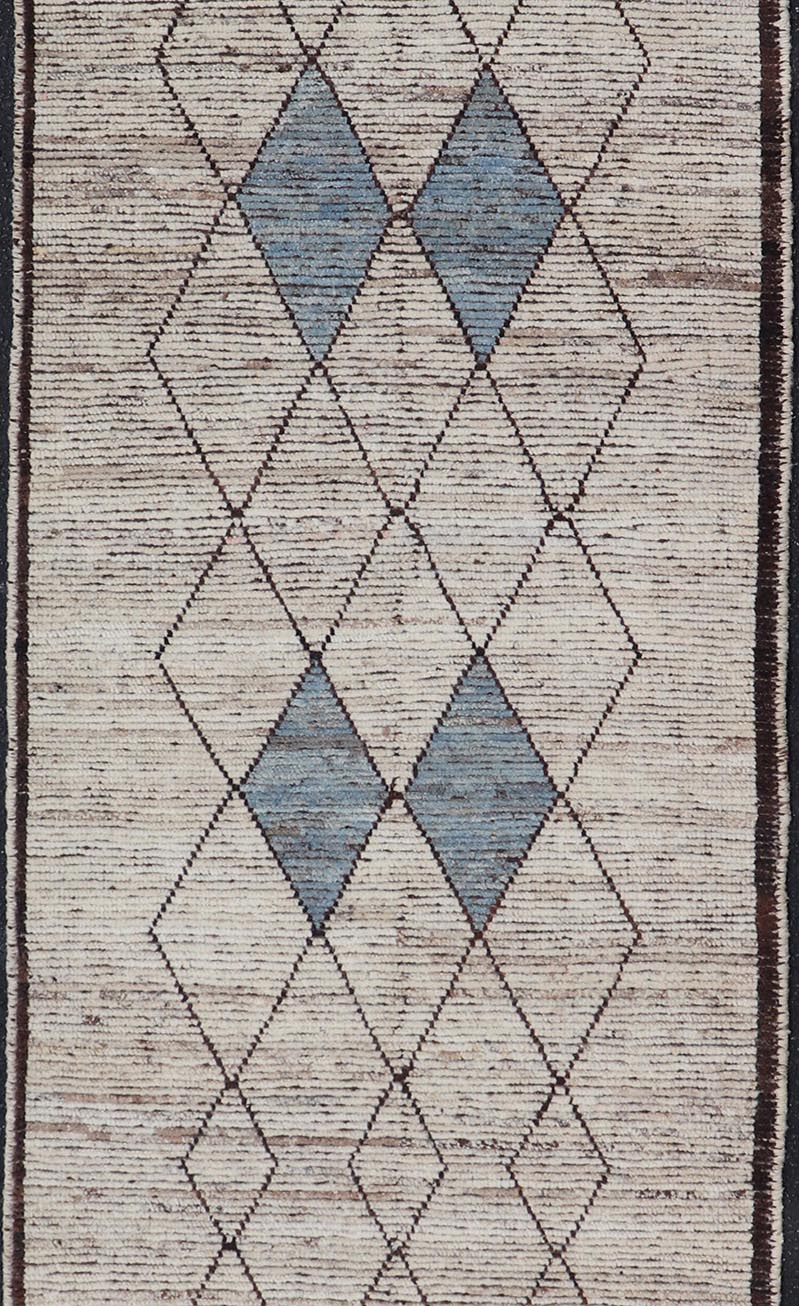Modern Hand - Knotted Runner in Wool with Diamond Design in Neutral Tones. Keivan Woven Arts; rug SNK - 2281, country of origin / type: Afghanistan / Modern Casual, circa Early - 21th Century. Measures: 3'4 x 9'8 This modern casual tribal runner has b... - Keivan Woven ArtsSNK - 2281 - 24372Rugs