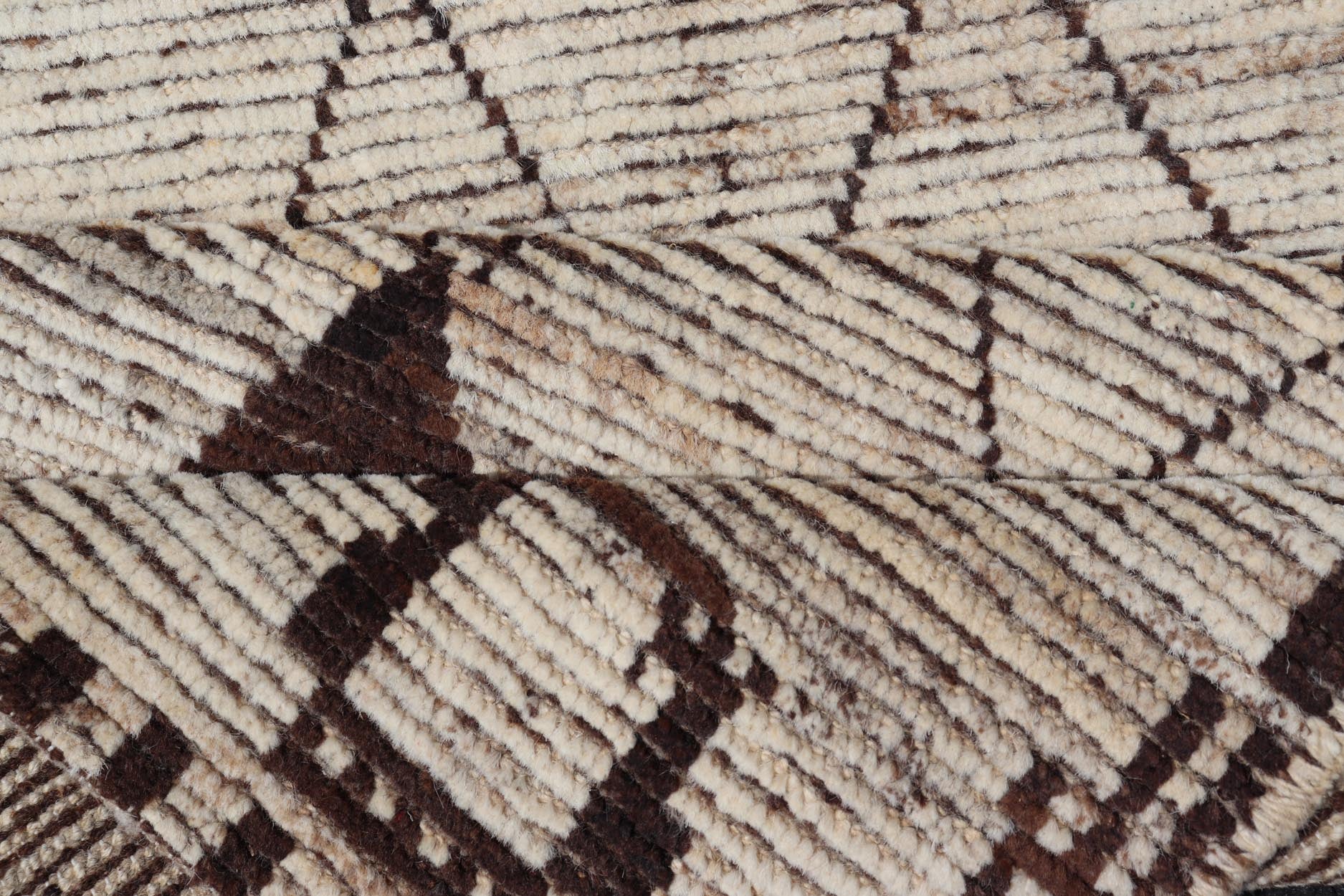 Modern Hand - Knotted Runner in Wool with Diamond Design in Neutral Tones. Keivan Woven Arts; rug SNK - 2281, country of origin / type: Afghanistan / Modern Casual, circa Early - 21th Century. Measures: 3'4 x 9'8 This modern casual tribal runner has b... - Keivan Woven ArtsSNK - 2281 - 24372Rug
