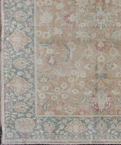 Stylized Antique Turkish Sivas Rug with Tan Background and Ivory, Gray Motifs kwarugs Stylized antique Turkish Sivas rug with tan background and ivory, grey motifs, rug sus - 1803 - 147, country of origin / type: Turkey / Sivas, circa 1910 S... - Keivan Woven ArtsSUS - 1803 - 147 - 9625Rug