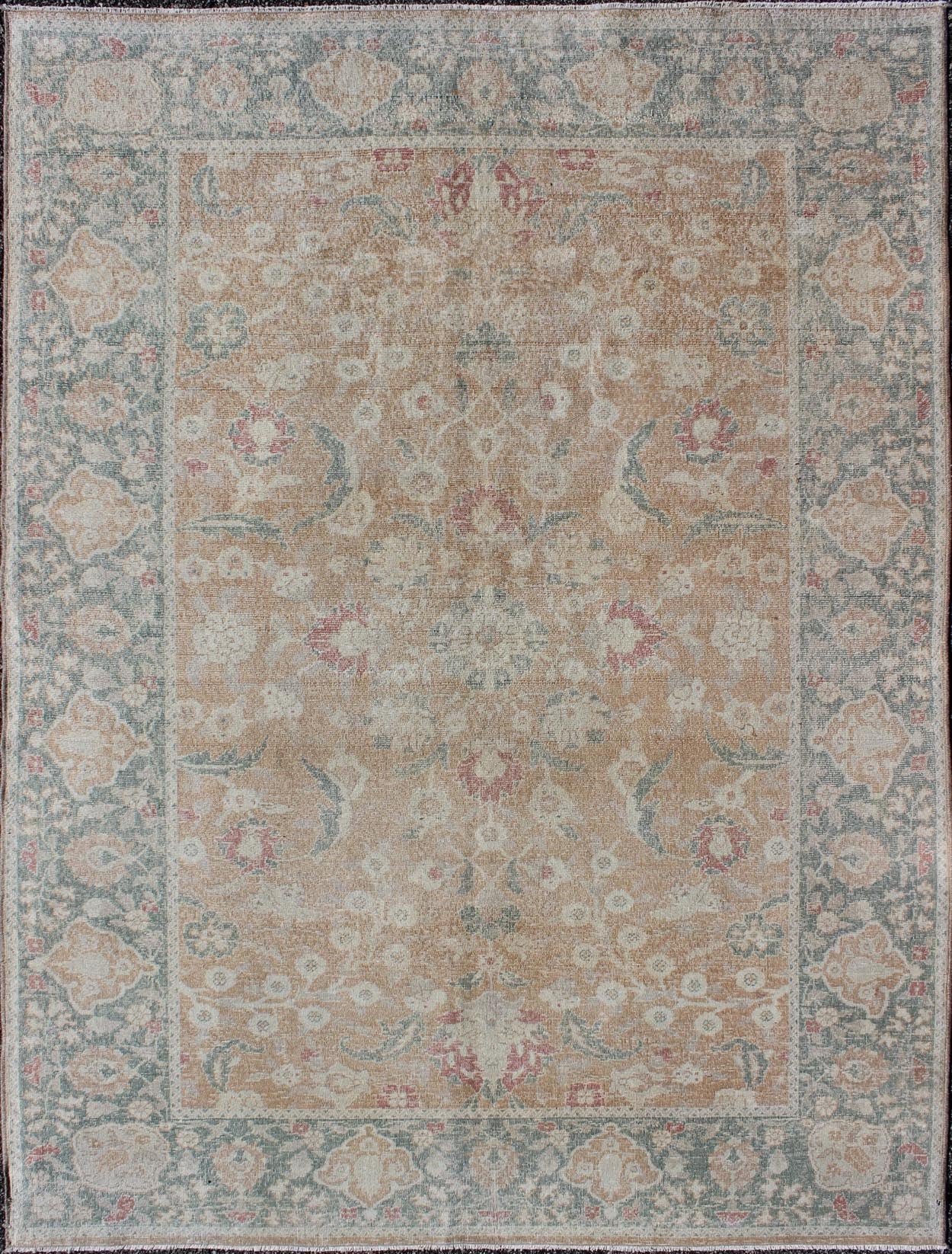 Stylized Antique Turkish Sivas Rug with Tan Background and Ivory, Gray Motifs kwarugs Stylized antique Turkish Sivas rug with tan background and ivory, grey motifs, rug sus - 1803 - 147, country of origin / type: Turkey / Sivas, circa 1910 S... - Keivan Woven ArtsSUS - 1803 - 147 - 9625Rug