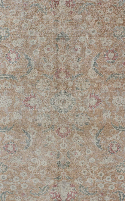 Stylized Antique Turkish Sivas Rug with Tan Background and Ivory, Gray Motifs kwarugs Stylized antique Turkish Sivas rug with tan background and ivory, grey motifs, rug sus - 1803 - 147, country of origin / type: Turkey / Sivas, circa 1910 S... - Keivan Woven ArtsSUS - 1803 - 147 - 9625Rug