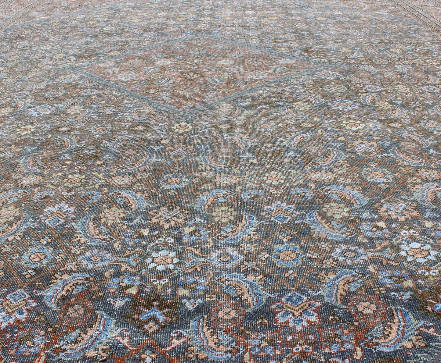 Large Antique Persian Sultanabad Mahal rug with sub Geometric All Over design in variegated Gray Green background and coral border. Keivan Woven Arts / rug SUS - 1803 - 220, country of origin / type: Iran / Sultanabad, circa 1910. Measures: 12'1 x 15'6.... - Keivan Woven ArtsSUS - 1803 - 220 - 9629Rug