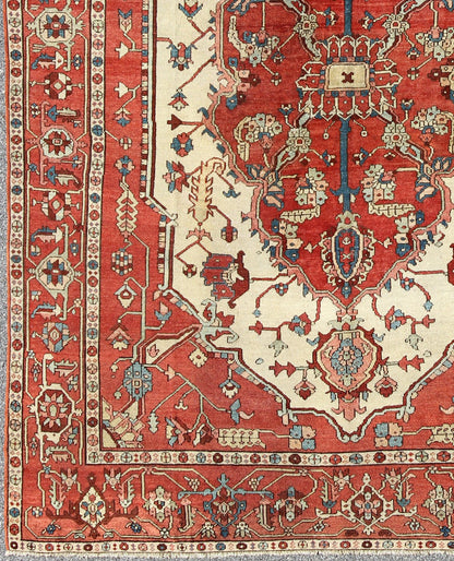 Antique Persian 19th Century Serapi Rug with Central Medallion Design in Cream Soft Red. Antique Persian Serapi Rug from 19th century, Keivan Woven Arts / rug /TRA - 0781, country of origin / type: Iran / Serapi , circa 1890. Measures: 9' ... - Keivan Woven ArtsTRA - 0781 - 711Rug