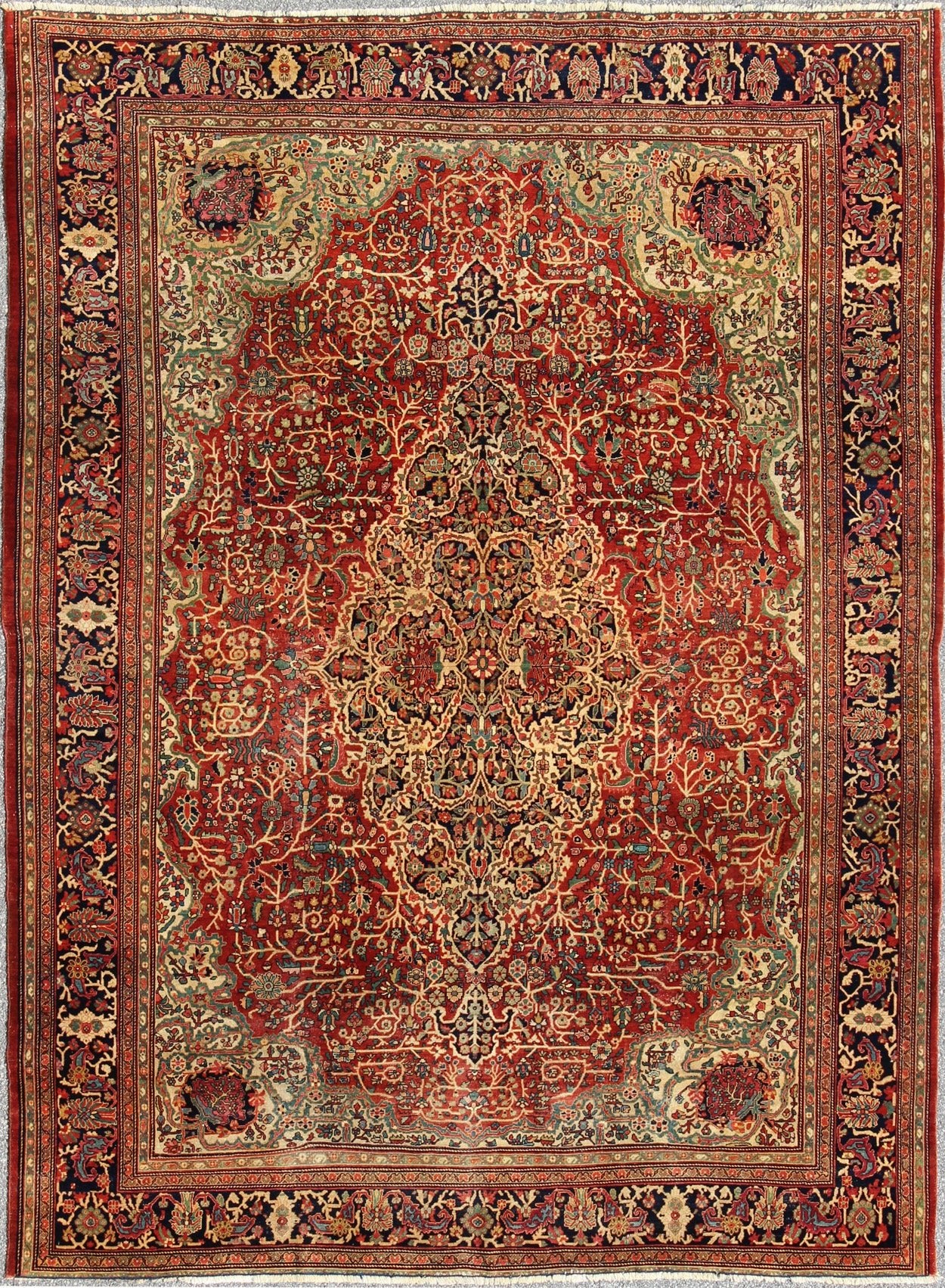19th Century Antique Persian Sarouk Feraghan Rug with intricate Classic Design Classic design Antique Persian Rug with intricate Design, Keivan Woven Arts / rug TRA - 120702, country of origin / type: Iran / Sarouk Feraghan , circa 1890. Me... - Keivan Woven ArtsTRA - 120702 - 3291Rug