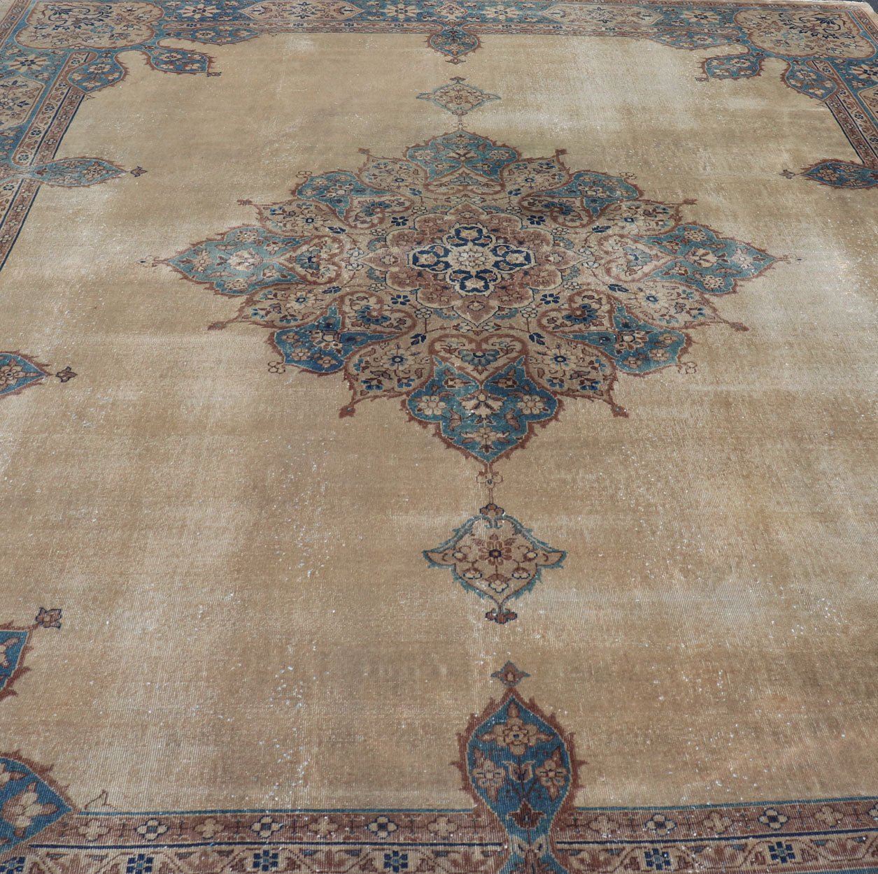 Antique Amritstar Carpet Antique Hand Knotted Amritsar Carpet in Taupe, Light Brown and Blue Accent's Antique Hand Knotted Amritsar Carpet in Taupe, Light Brown and Blue Accent's, Keivan Woven Arts / rug / TRA - 5101. 1920 circa Early 20th Century... - Keivan Woven ArtsTRA - 5101A - 427Rug