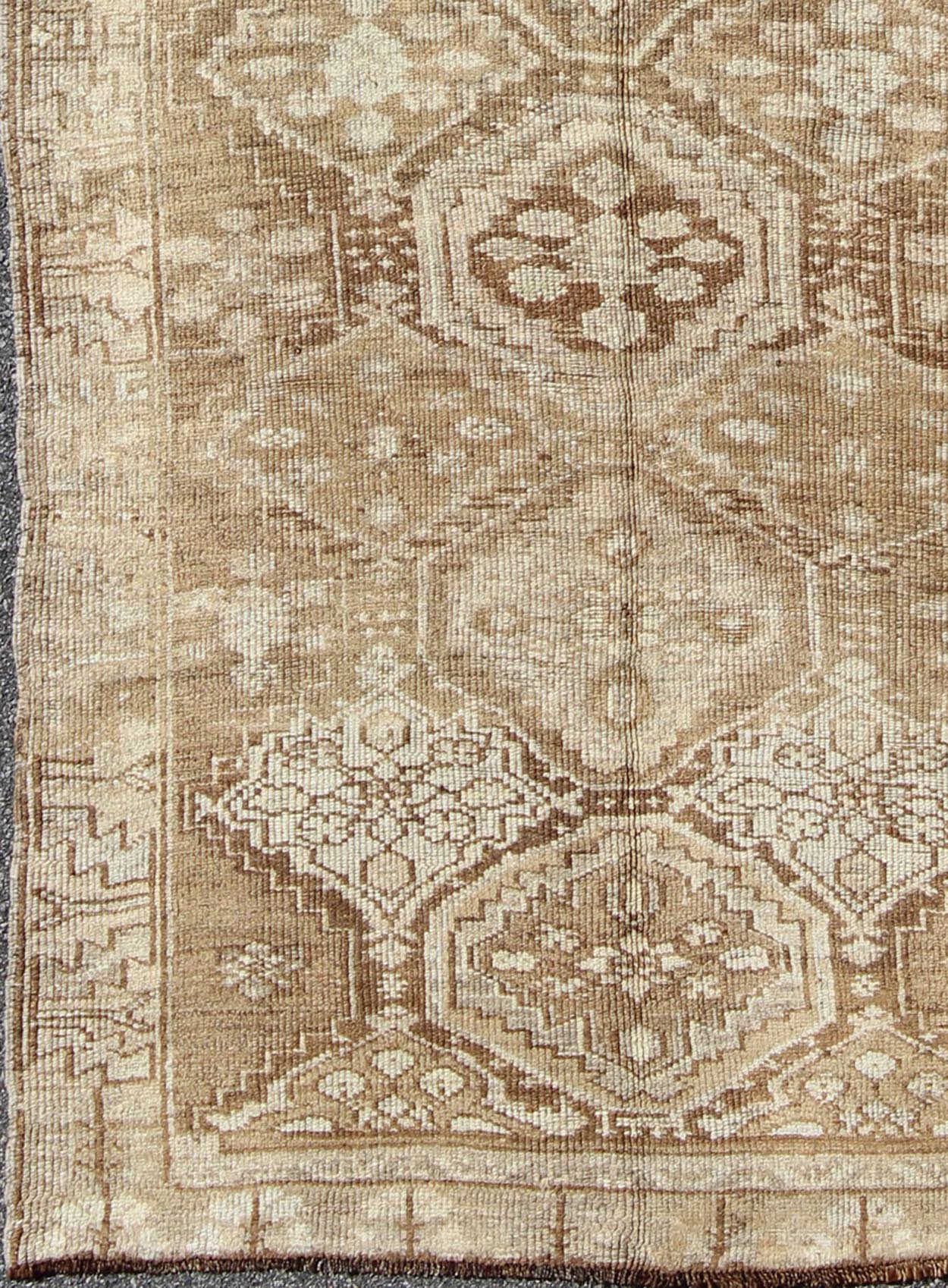 Cream, Tan and Brown Vintage Turkish Oushak Long Rug With All - Over Diamond Design, Keivan Woven Arts / rug tu - 90801, country of origin / type: Turkey / Oushak, circa 1930. This vintage Oushak rug, circa mid - 20th century. Features a unique blend ... - Keivan Woven ArtsTU - 90801 - 1686Rug