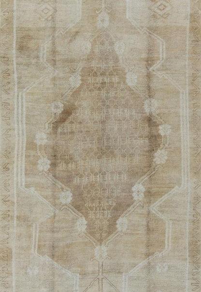 Vintage Turkish Oushak Rug with Multi Layered Medallion and Geometric Designs in Neutral Colors Medallion Design Oushak Rug from Turkey, rug tu - 91001, country of origin / type: Turkey / Oushak, circa 1940 This vintage Turkish Oushak ... - Keivan Woven ArtsTU - 91001 - 1692Rug