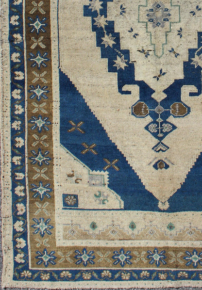 Keivan Woven Arts - Vintage Turkish Oushak Medallion Rug in Navy Blue, Ivory, Taupe and Brown, Tulu rugs, Moroccan Rugs, Vintage Tulu, Vintage Moroccan Measures: 4'4 x 7'6. This vintage Turkish Oushak carpet (circa mid - 20th century) feature... - Keivan Woven ArtsTU - 9305 - 1676Rug
