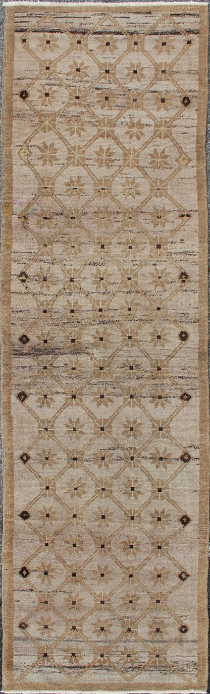 Unique Turkish Vintage Runner with Latticework Design in Taupe, Cream and Khaki, rug tu - alg - 477, country of origin / type: Turkey / Oushak, circa mid - 20th century vintage unique runner with Latticework design in taupe, Khaki and light camel highligh... - Keivan Woven ArtsTU - ALG - 477 - 2890Rug
