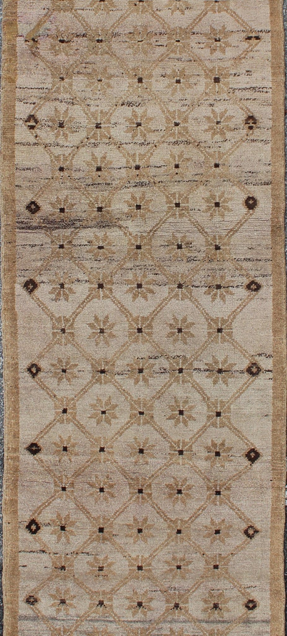 Unique Turkish Vintage Runner with Latticework Design in Taupe, Cream and Khaki, rug tu - alg - 477, country of origin / type: Turkey / Oushak, circa mid - 20th century vintage unique runner with Latticework design in taupe, Khaki and light camel highligh... - Keivan Woven ArtsTU - ALG - 477 - 2890Rug