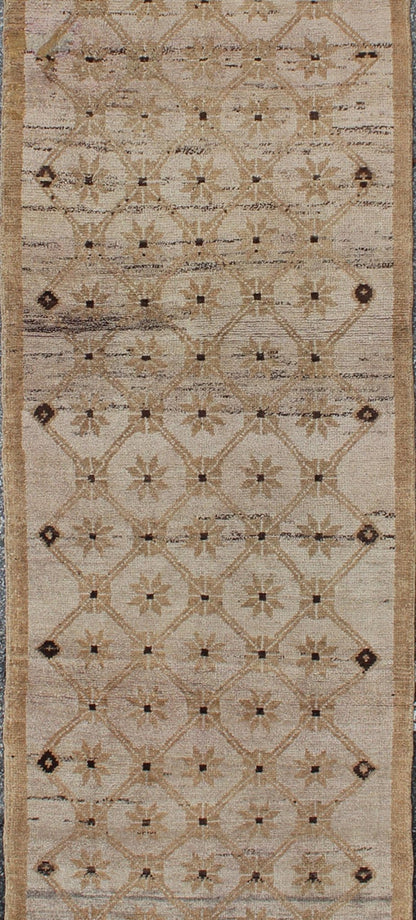 Unique Turkish Vintage Runner with Latticework Design in Taupe, Cream and Khaki, rug tu - alg - 477, country of origin / type: Turkey / Oushak, circa mid - 20th century vintage unique runner with Latticework design in taupe, Khaki and light camel highligh... - Keivan Woven ArtsTU - ALG - 477 - 2890Rug