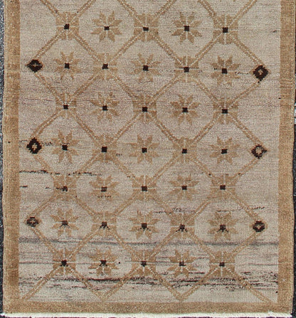 Unique Turkish Vintage Runner with Latticework Design in Taupe, Cream and Khaki, rug tu - alg - 477, country of origin / type: Turkey / Oushak, circa mid - 20th century vintage unique runner with Latticework design in taupe, Khaki and light camel highligh... - Keivan Woven ArtsTU - ALG - 477 - 2890Rug