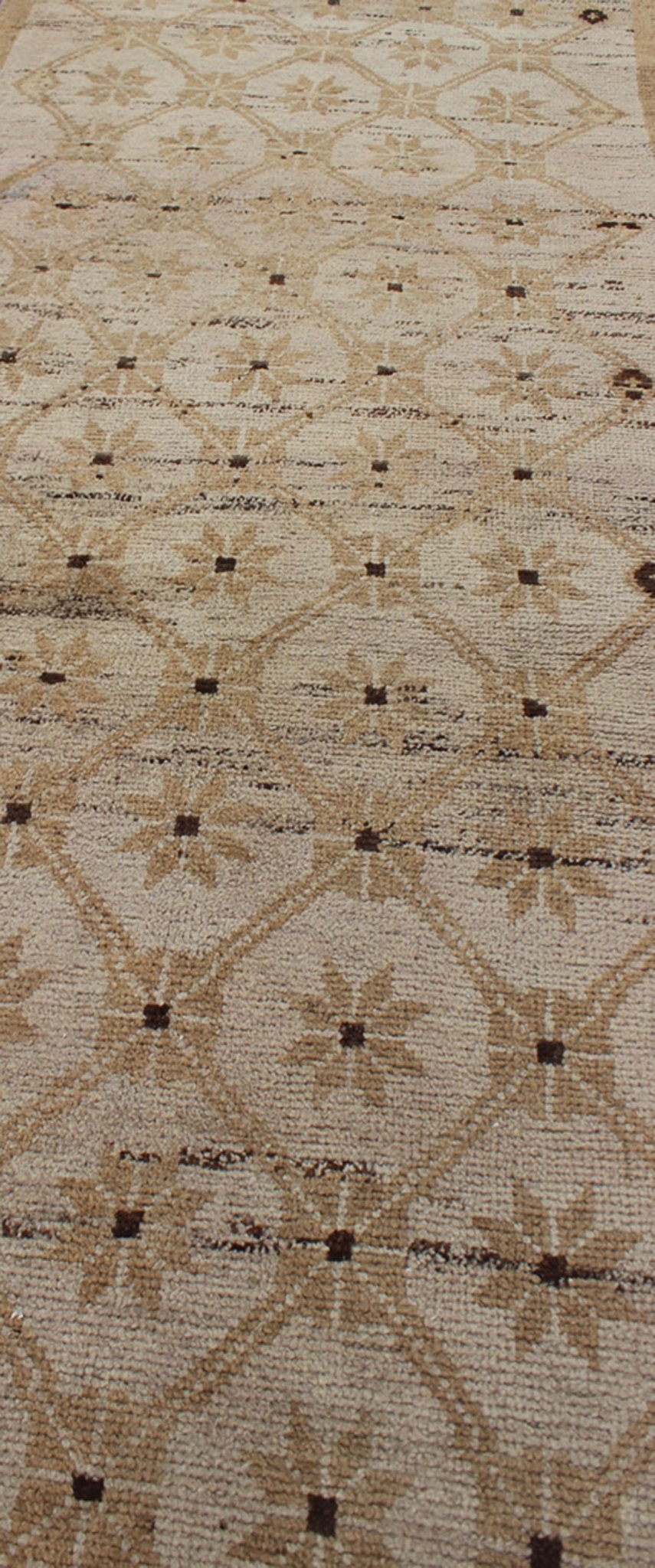 Unique Turkish Vintage Runner with Latticework Design in Taupe, Cream and Khaki, rug tu - alg - 477, country of origin / type: Turkey / Oushak, circa mid - 20th century vintage unique runner with Latticework design in taupe, Khaki and light camel highligh... - Keivan Woven ArtsTU - ALG - 477 - 2890Rug