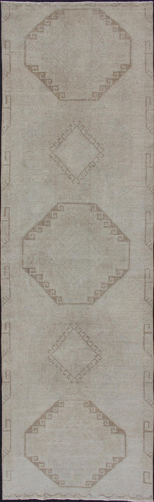 Grey and Cream Vintage Turkish Oushak Runner with Geometric Tribal Design Cream and taupe vintage Turkish Oushak runner with geometric tribal design, Keivan Woven Arts / rug/TU - ALK - 3582, country of origin / type: Turkey / Oushak, circa 1930 ... - Keivan Woven ArtsTU - ALK - 3582 - 12082Rug