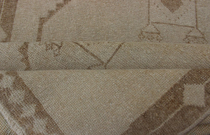 Vintage Oushak Turkish Runner with Geometric Medallions in Tan and Light Brown Medallion Oushak carpet, rug tu - alk - 4862, Keivan Woven Arts country of origin / type: Turkey / Oushak, circa 1940. Light colored vintage Oushak runner with geometric ... - Keivan Woven ArtsTU - ALK - 4871 - 12116Rug