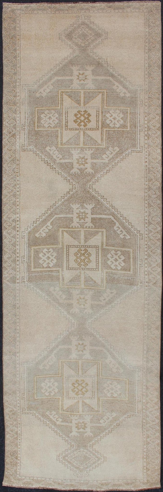 Vintage Turkish Hand Knotted Oushak Runner With Etched Medallion Design in Soft Muted Tones Stylized medallion Oushak carpet, rug tu - alk - 4885, Keivan Woven Arts / country of origin / type: Turkey / Oushak, circa 1940 This Oushak carpet fr... - Keivan Woven ArtsTU - ALK - 4874 - 12130Rug