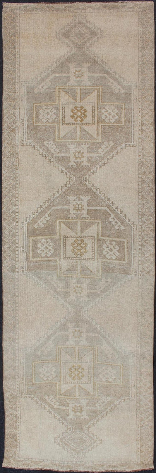 Vintage Turkish Hand Knotted Oushak Runner With Etched Medallion Design in Soft Muted Tones Stylized medallion Oushak carpet, rug tu - alk - 4885, Keivan Woven Arts / country of origin / type: Turkey / Oushak, circa 1940 This Oushak carpet fr... - Keivan Woven ArtsTU - ALK - 4874 - 12130Rug