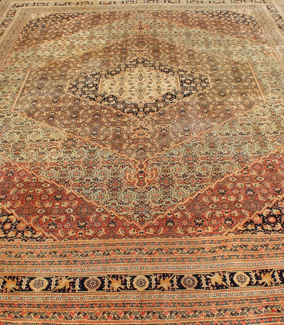 Antique Tabriz Haji - Jalili Rug with Diamond Design Rendered in Floral Motifs Antique Tabriz Haji - Jalili rug with diamond design rendered in floral motifs. Keivan Woven Arts / rug TU - ALK - 4882, country of origin / type: Iran / Tabriz, circa 1880.... - Keivan Woven ArtsTU - ALK - 4882 - 10167Rug