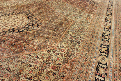 Antique Tabriz Haji - Jalili Rug with Diamond Design Rendered in Floral Motifs Antique Tabriz Haji - Jalili rug with diamond design rendered in floral motifs. Keivan Woven Arts / rug TU - ALK - 4882, country of origin / type: Iran / Tabriz, circa 1880.... - Keivan Woven ArtsTU - ALK - 4882 - 10167Rug