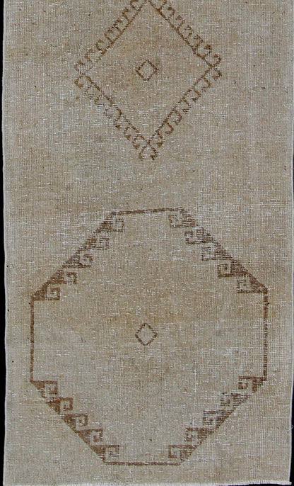Vintage Turkish Oushak Runner with Etched Medallion Design Stylized Medallion Oushak Carpet, rug tu - alk - 4885, country of origin / type: Turkey / Oushak, circa 1940 This Oushak carpet from mid - 20th century Turkey features a multi - medallion... - Keivan Woven ArtsTU - ALK - 4885 - 10728Rug