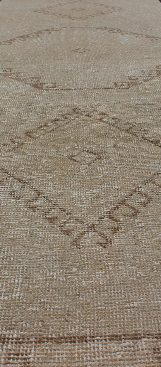 Vintage Turkish Oushak Runner with Etched Medallion Design Stylized Medallion Oushak Carpet, rug tu - alk - 4885, country of origin / type: Turkey / Oushak, circa 1940 This Oushak carpet from mid - 20th century Turkey features a multi - medallion... - Keivan Woven ArtsTU - ALK - 4885 - 10728Rug