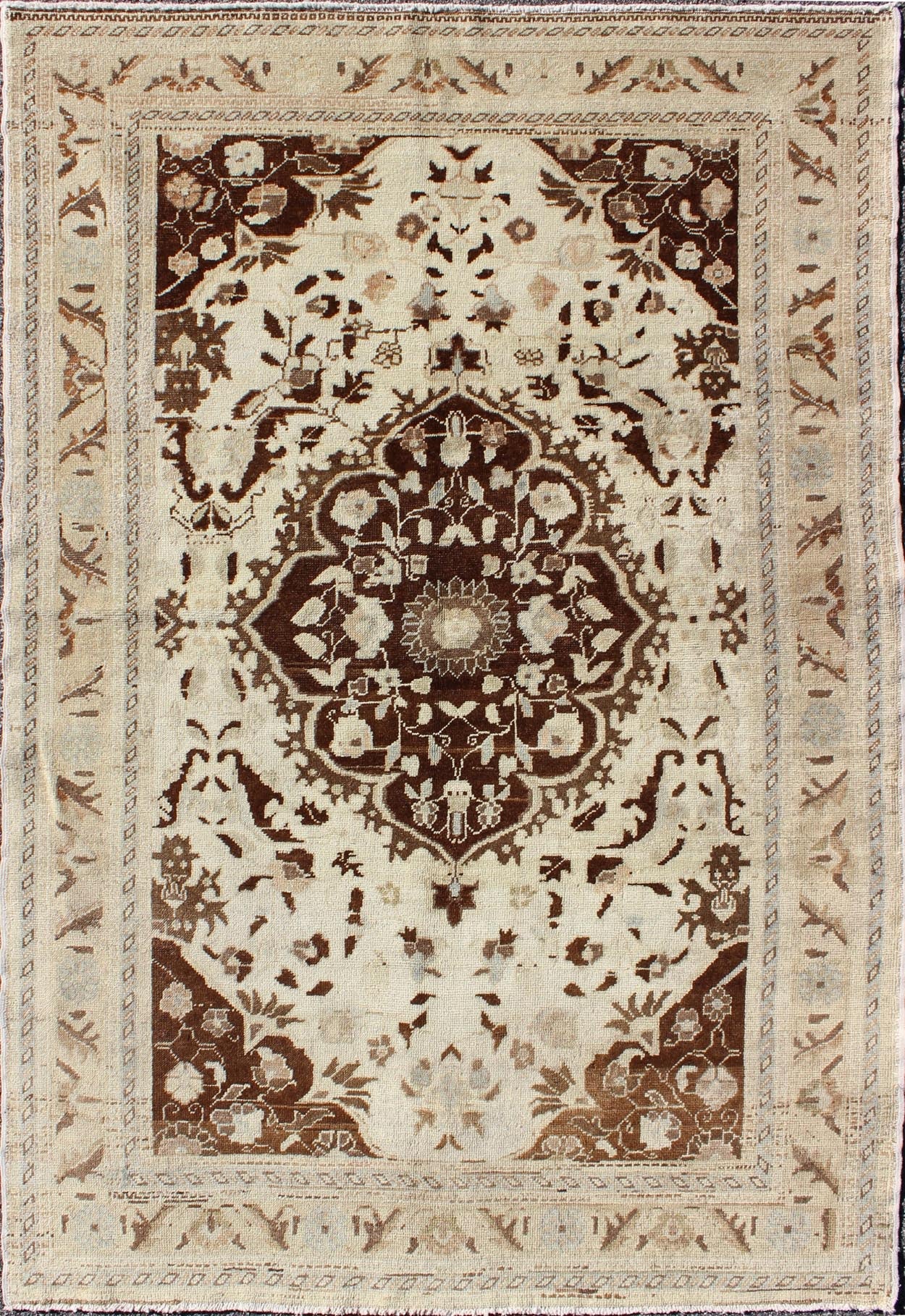Turkish Oushak Vintage Rug with Intricate Floral Medallion in Brown and Ivory. Keivan Woven Arts / rug TU - AYD - 95077, country of origin / type: Turkey / Oushak, circa mid - 20th century. This vintage Turkish Oushak carpet (circa mid - 20th century) f... - Keivan Woven ArtsTU - AYD - 95077 - 3866Rug