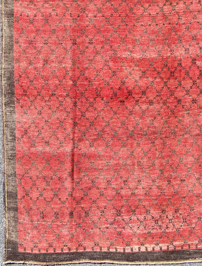 Turkish Konya Rug with Red and Brown This stunning vintage Turkish Konya displays a rich red color and an all - over design of floral - laced vines rendered in a diamond - shaped diagonal pattern. Measures: 5'9 x 10'8 - Keivan Woven ArtsTU - CUM - 131 - 2003Rug