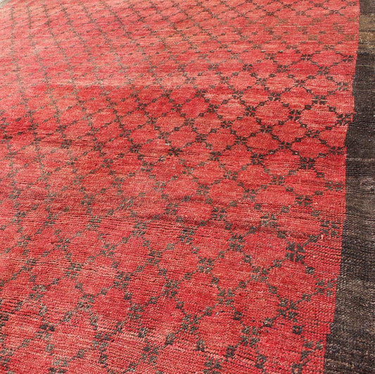 Turkish Konya Rug with Red and Brown This stunning vintage Turkish Konya displays a rich red color and an all - over design of floral - laced vines rendered in a diamond - shaped diagonal pattern. Measures: 5'9 x 10'8 - Keivan Woven ArtsTU - CUM - 131 - 2003Rug