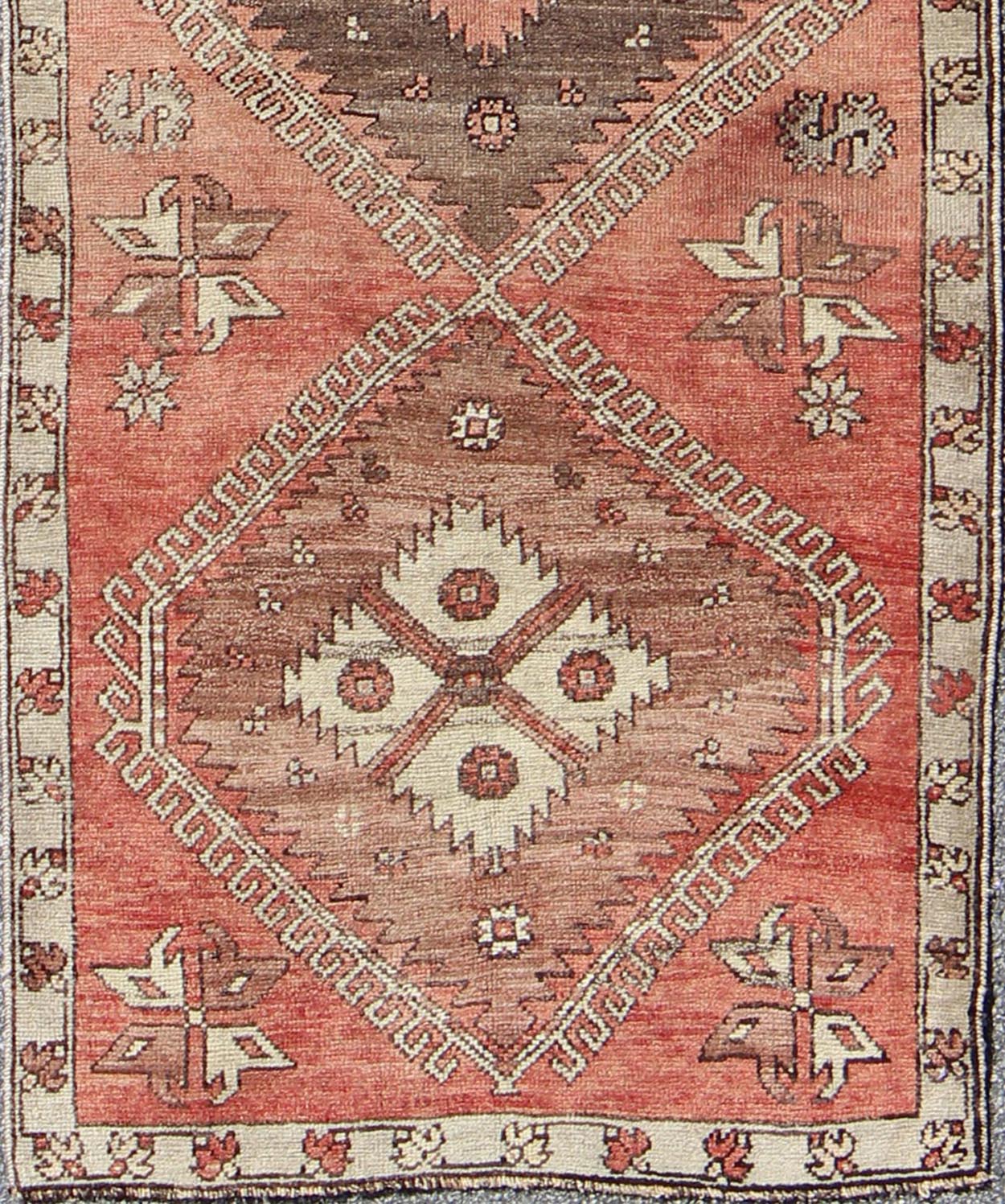 Geometric Vintage Turkish Oushak Runner with Medallions in Red and Brown, rug dur - 502, country of origin / type: Turkey / Oushak, circa mid - 20th century This vintage Turkish Oushak gallery rug (circa mid - 20th century) features a unique blend of ... - Keivan Woven ArtsTU - DUR - 502 - 3493Rug