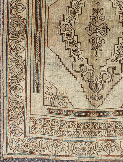 Vintage Turkish Oushak Carpet with Stylized Design in Brown, Cream, and Tan Measures 4 x 5'7 This Oushak rug features an intricately beautiful design. The central medallion is complemented by a defining border featuring a symmetrical set... - Keivan Woven ArtsTU - DUR - 504 - 3497Rug