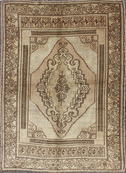 Vintage Turkish Oushak Carpet with Stylized Design in Brown, Cream, and Tan Measures 4 x 5'7 This Oushak rug features an intricately beautiful design. The central medallion is complemented by a defining border featuring a symmetrical set... - Keivan Woven ArtsTU - DUR - 504 - 3497Rug