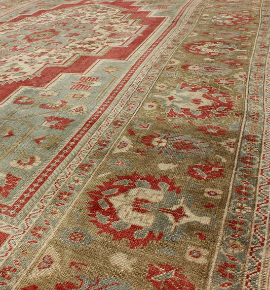 Floral Mid - Century Turkish Oushak Vintage Rug in Red, Blue, Green and Ivory, rug dur - 95178, country of origin / type: Turkey / Oushak, circa mid - 20th century This vintage Turkish Oushak carpet (circa mid - 20th century) features a floral central m... - Keivan Woven ArtsTU - DUR - 95178 - 4530Rug