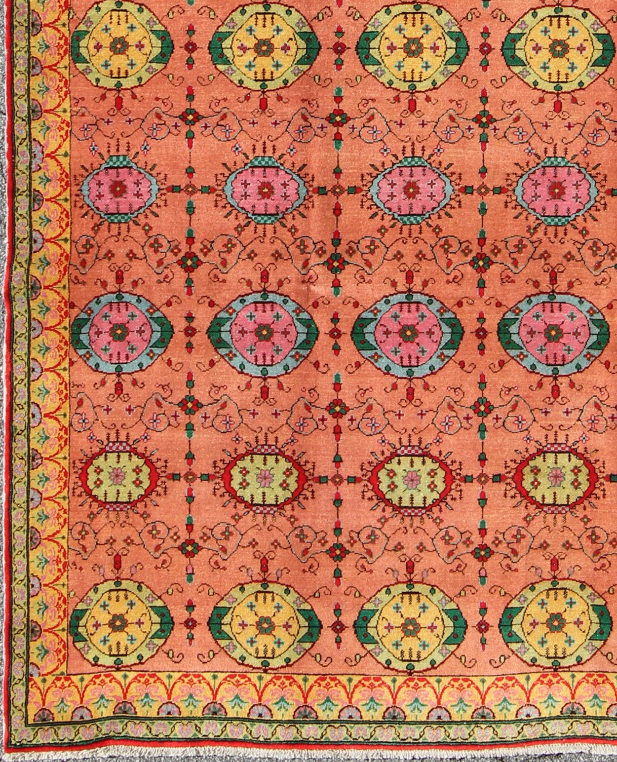 Brilliant Colors, Fine Turkish vintage Sivas rug with a unique design and color combination. tu - emd - 136019. Unique Turkish fine rug TU - EMD - 136019.Mid - 20th Century Beautiful Turkish mid - 20th century craftsmanship and inspiring oriental design allow ... - Keivan Woven ArtsTU - EMD - 136019 - 4542Rug