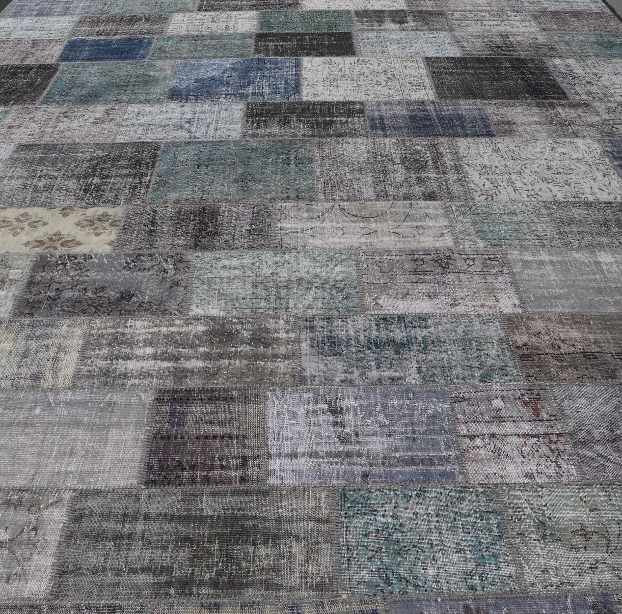 Large Turkish Patchwork Rug in Gray, Green, Blue, Brown and Neutral Tones. Keivan Woven Arts / rug TU - ERD - 7669 - TU - ERD - 7671, country of origin / type: Turkey / Mid - Century Modern, circa Mid - 20th Century. Measures: 13'4 x 20'4 This vintage... - Keivan Woven ArtsTU - ERD - 7669 - TU - ERD - 7671 - 23643Rug
