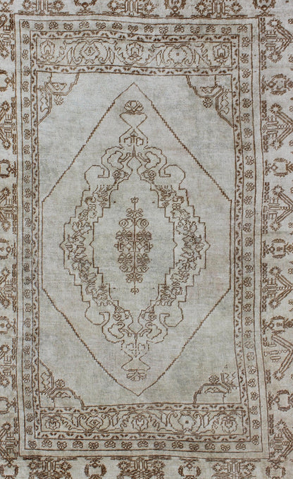 Vintage Turkish Oushak Carpet with Floral Medallion Design in Neutral Tones Measures: 5'3 x 7'9 Country of Origin: Turkey; Type: Oushak; Design: Floral, Floral Medallion, Oushak Medallion; Keivan Woven Arts: rug TU - HAC - 03; Vintage Tur... - Keivan Woven ArtsTU - HAC - 03 - 2017Rug