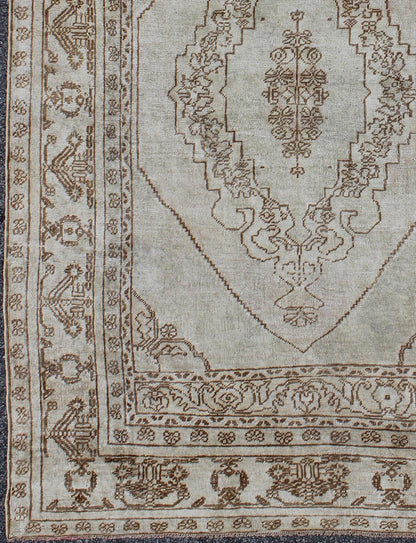 Vintage Turkish Oushak Carpet with Floral Medallion Design in Neutral Tones Measures: 5'3 x 7'9 Country of Origin: Turkey; Type: Oushak; Design: Floral, Floral Medallion, Oushak Medallion; Keivan Woven Arts: rug TU - HAC - 03; Vintage Tur... - Keivan Woven ArtsTU - HAC - 03 - 2017Rug