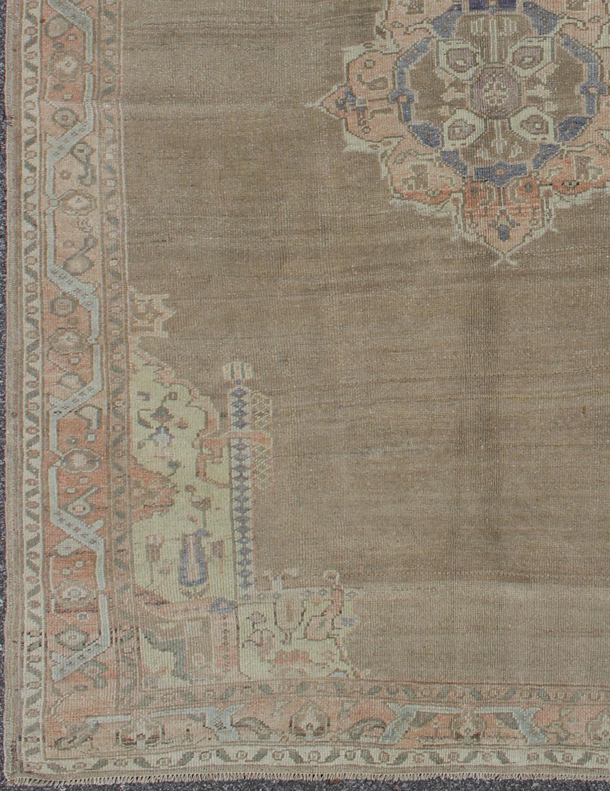 Vintage Hand Knotted Turkish Oushak Rug With Medallion and Flowers in Taupe, Ivory, Gray Vintage Turkish Oushak rug with medallion and flowers in taupe, ivory, gray, Keivan Woven Arts / rug TU - IHS - 123197, country of origin / type: Turkey / Ousha... - Keivan Woven ArtsTU - IHS - 123197 - 3630Rug