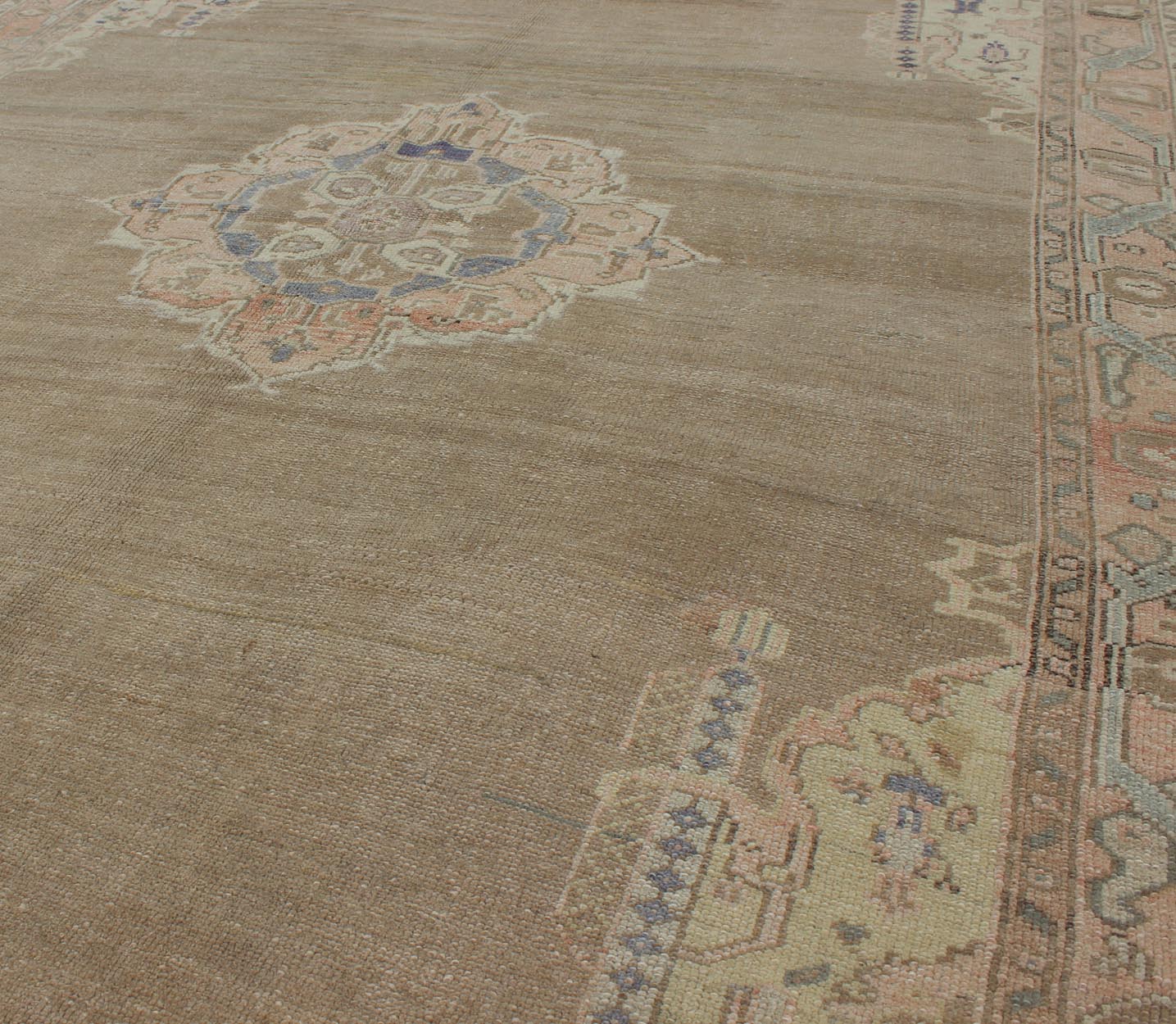 Vintage Hand Knotted Turkish Oushak Rug With Medallion and Flowers in Taupe, Ivory, Gray Vintage Turkish Oushak rug with medallion and flowers in taupe, ivory, gray, Keivan Woven Arts / rug TU - IHS - 123197, country of origin / type: Turkey / Ousha... - Keivan Woven ArtsTU - IHS - 123197 - 3630Rug