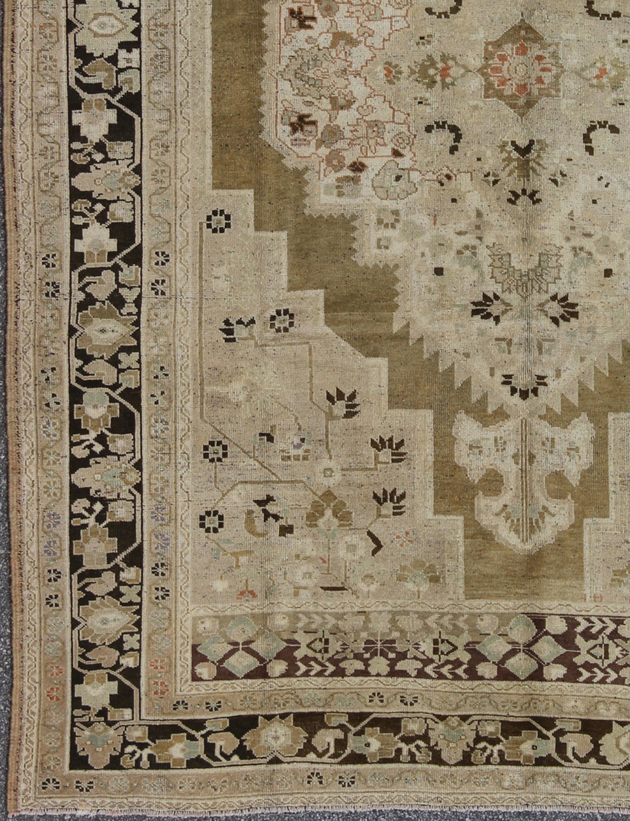 Large Vintage Floral Medallion Oushak Area Rug in Taupe, Tan, Dark Brown Measures: 8'0 x 11'0 This vintage Turkish Oushak carpet (circa mid - 20th century) features a central, multi - layered medallion design, as well as patterns of smaller ... - Keivan Woven ArtsTU - IHS - 123849 - 4558Rug