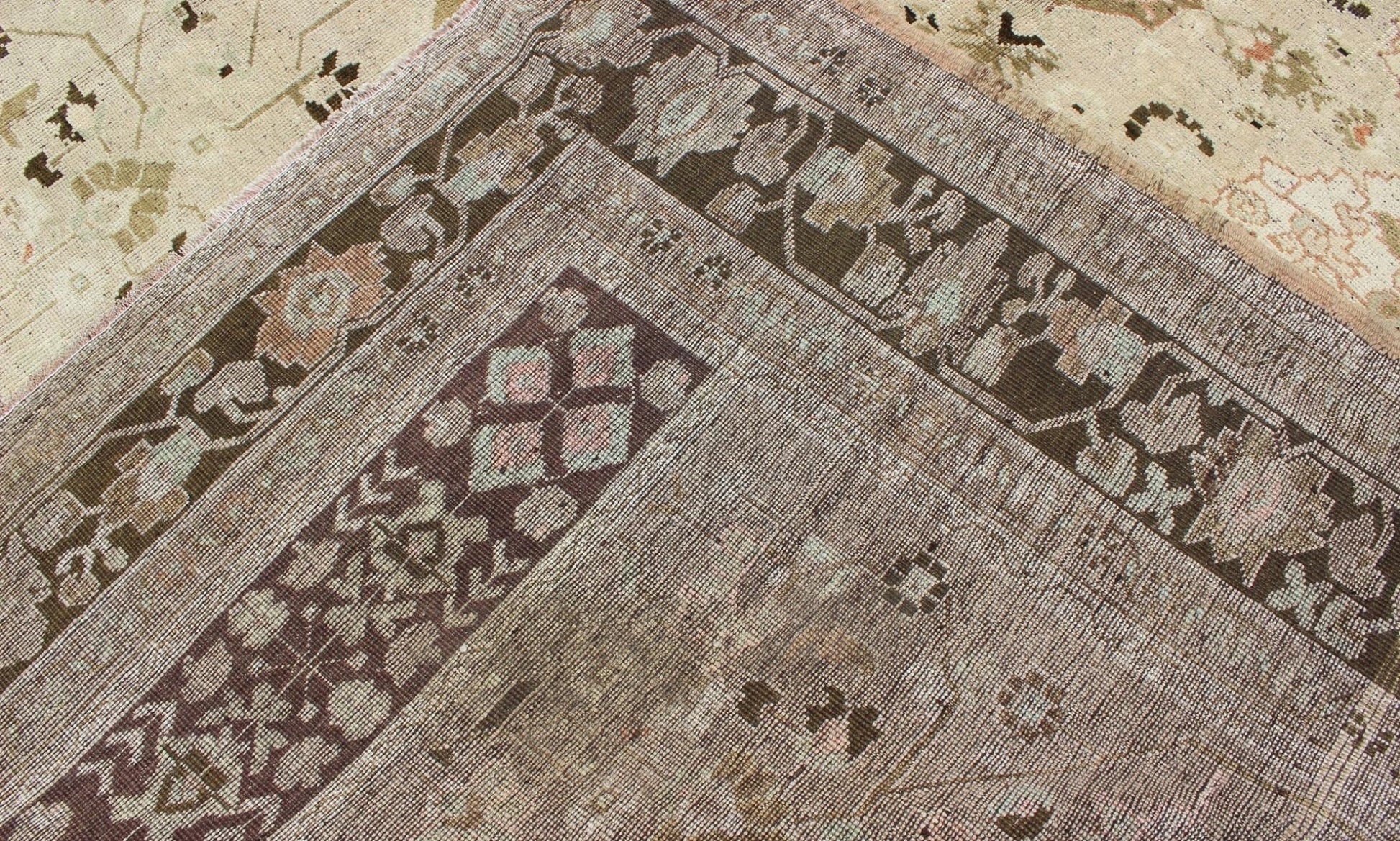 Large Vintage Floral Medallion Oushak Area Rug in Taupe, Tan, Dark Brown Measures: 8'0 x 11'0 This vintage Turkish Oushak carpet (circa mid - 20th century) features a central, multi - layered medallion design, as well as patterns of smaller ... - Keivan Woven ArtsTU - IHS - 123849 - 4558Rug