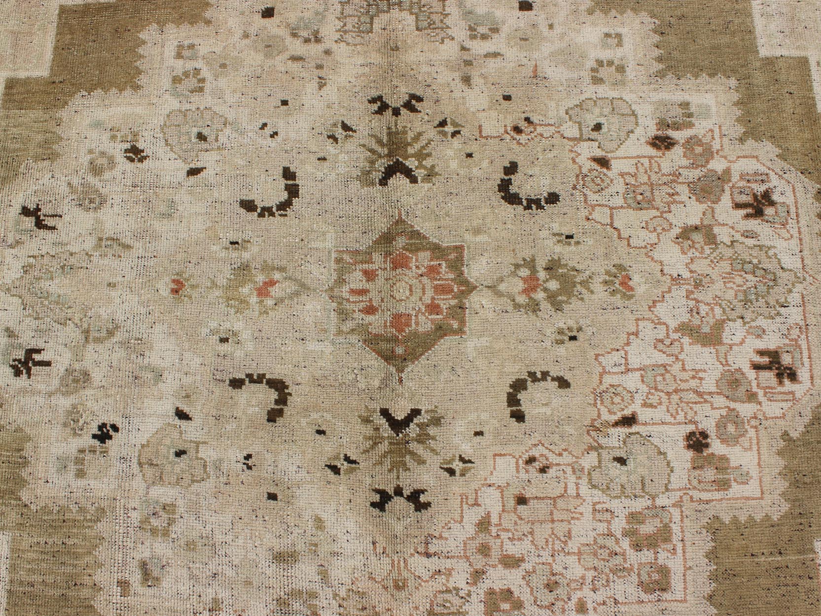 Large Vintage Floral Medallion Oushak Area Rug in Taupe, Tan, Dark Brown Measures: 8'0 x 11'0 This vintage Turkish Oushak carpet (circa mid - 20th century) features a central, multi - layered medallion design, as well as patterns of smaller ... - Keivan Woven ArtsTU - IHS - 123849 - 4558Rug
