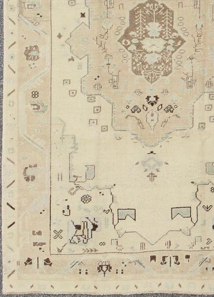 Ivory Background Vintage Turkish Oushak Rug with Tribal Medallion and Motifs kwarugs Ivory background vintage Turkish Oushak rug with tribal medallion and motifs, rug isa - 3394, country of origin / type: Turkey / Oushak, circa mid - 20th century. ... - Keivan Woven ArtsTU - ISA - 3394 - 5750Rug