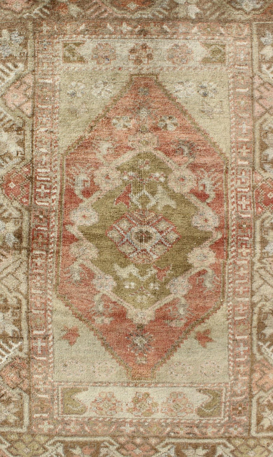 Oushak Vintage from Turkey Rug with Central Medallion in Green, Coral & Salmon kwarugs Oushak Vintage from Turkey rug with medallion and ornate borders in green and red, rug isa - 5, country of origin / type: Turkey / Oushak, circa mid - 20th centur... - Keivan Woven ArtsTU - ISA - 5 - 2900Rug