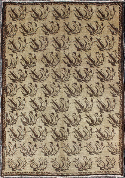 All - Over Floral Design Turkish Rug in Shades of Brown Vintage Turkish Rug with in Brown Shades rug/tu - isa - 7, origin/turkey kwarugs The design of this beautiful Oushak rug is the all - over flower design in brown set on a tan background. ... - Keivan Woven ArtsTU - ISA - 7 - 2904Rug