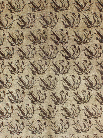 All - Over Floral Design Turkish Rug in Shades of Brown Vintage Turkish Rug with in Brown Shades rug/tu - isa - 7, origin/turkey kwarugs The design of this beautiful Oushak rug is the all - over flower design in brown set on a tan background. ... - Keivan Woven ArtsTU - ISA - 7 - 2904Rug